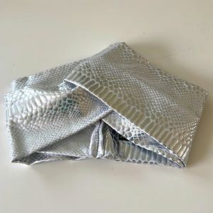 Gold Saturn brand new Silver Head Wrap, measures-23”in circumference, 3.5” wide.